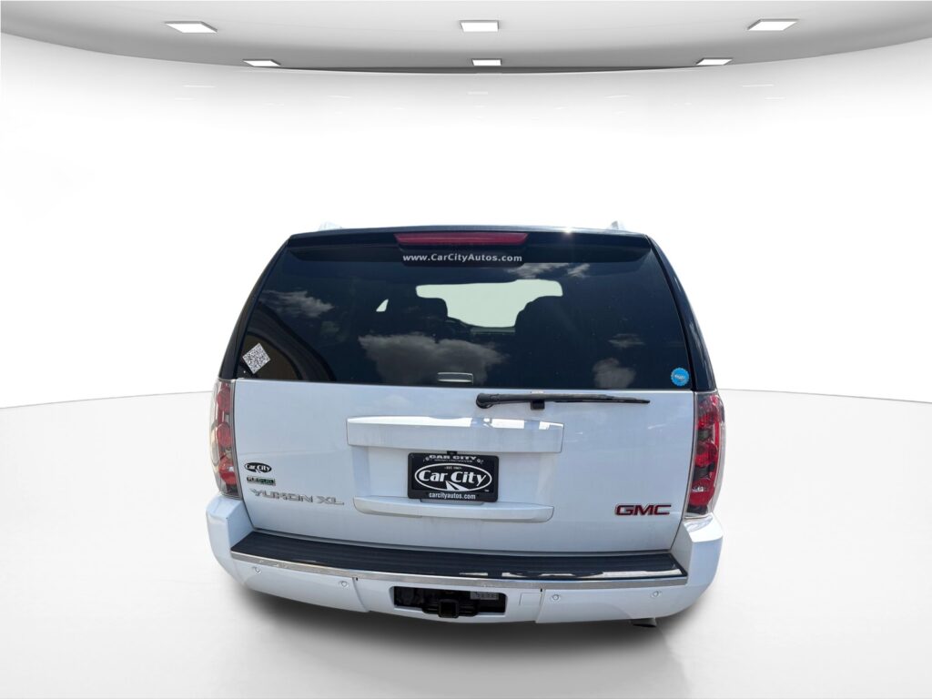 2011 GMC Yukon Denali