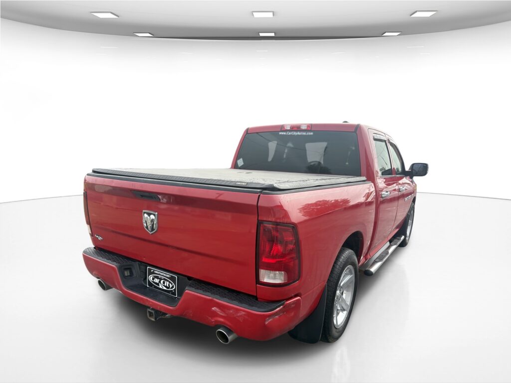 2012 Ram 1500 Express 2WD Crew Cab