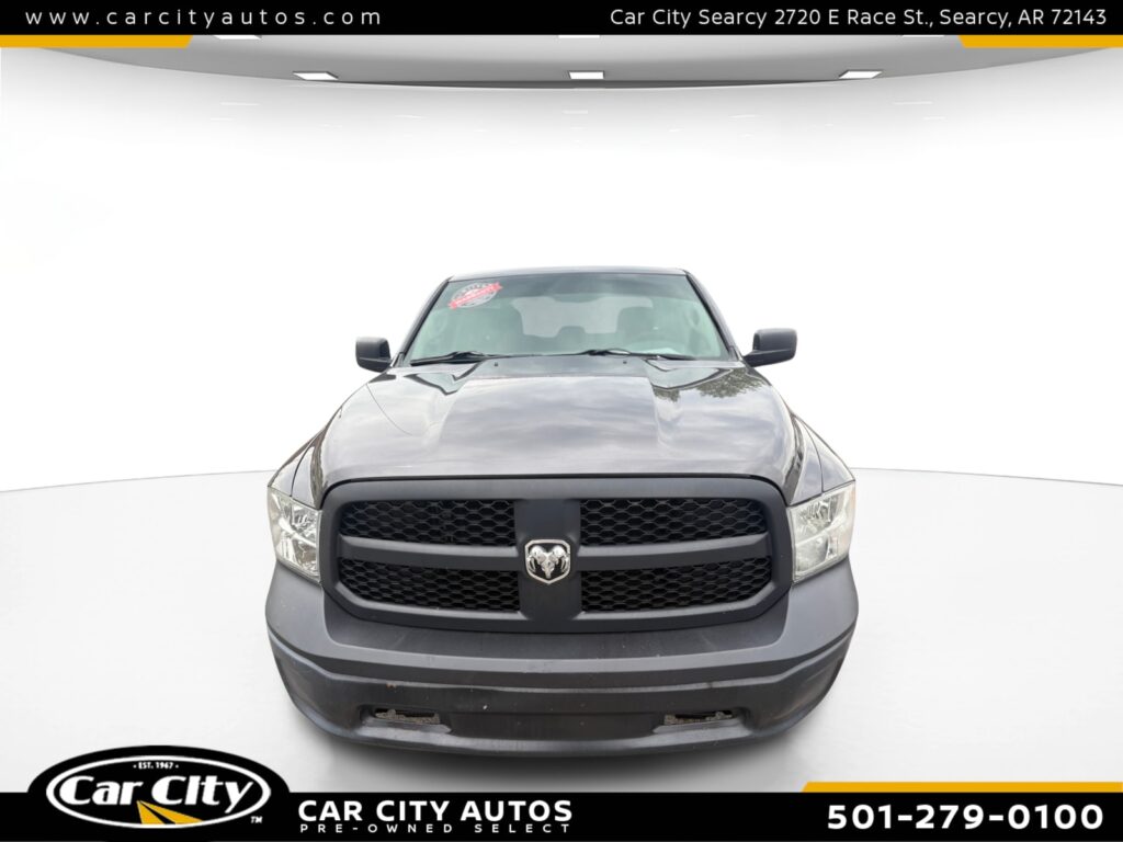 Ram 1500 Tradesman 4WD Quad Cab -