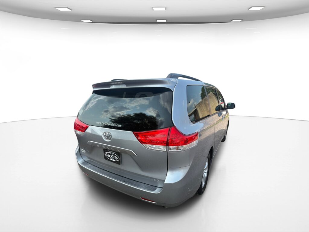 2011 Toyota Sienna