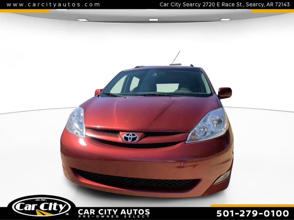 Toyota Sienna XLE -