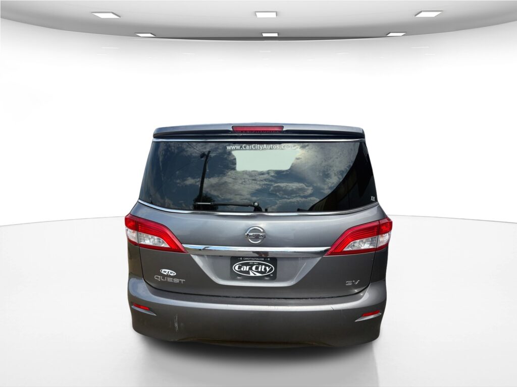 2014 Nissan Quest SV
