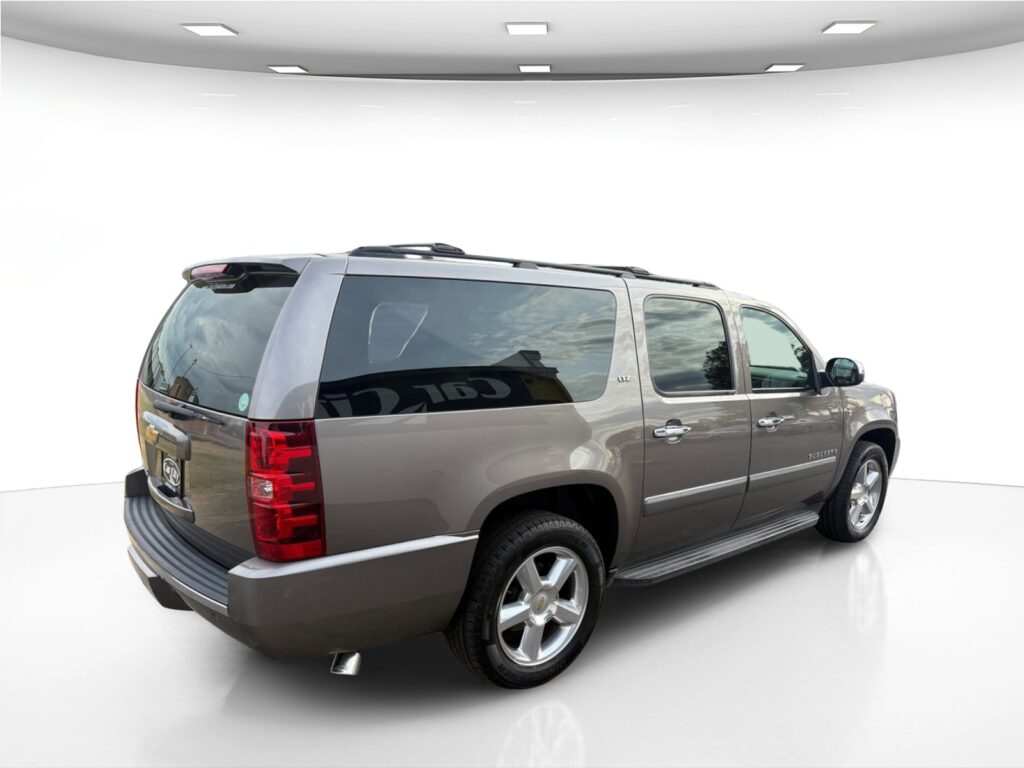 2014 Chevrolet Suburban LTZ 2WD