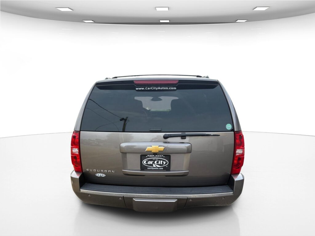 2014 Chevrolet Suburban LTZ 2WD