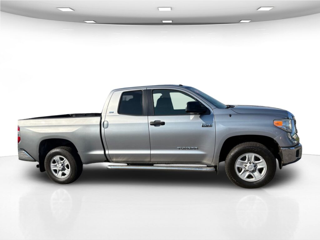 2014 Toyota Tundra 4WD Truck