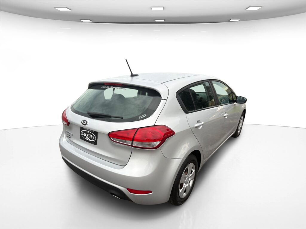 2017 Kia Forte5 LX