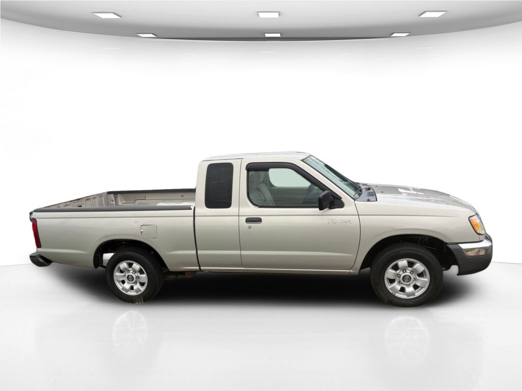 1999 Nissan Frontier 2WD