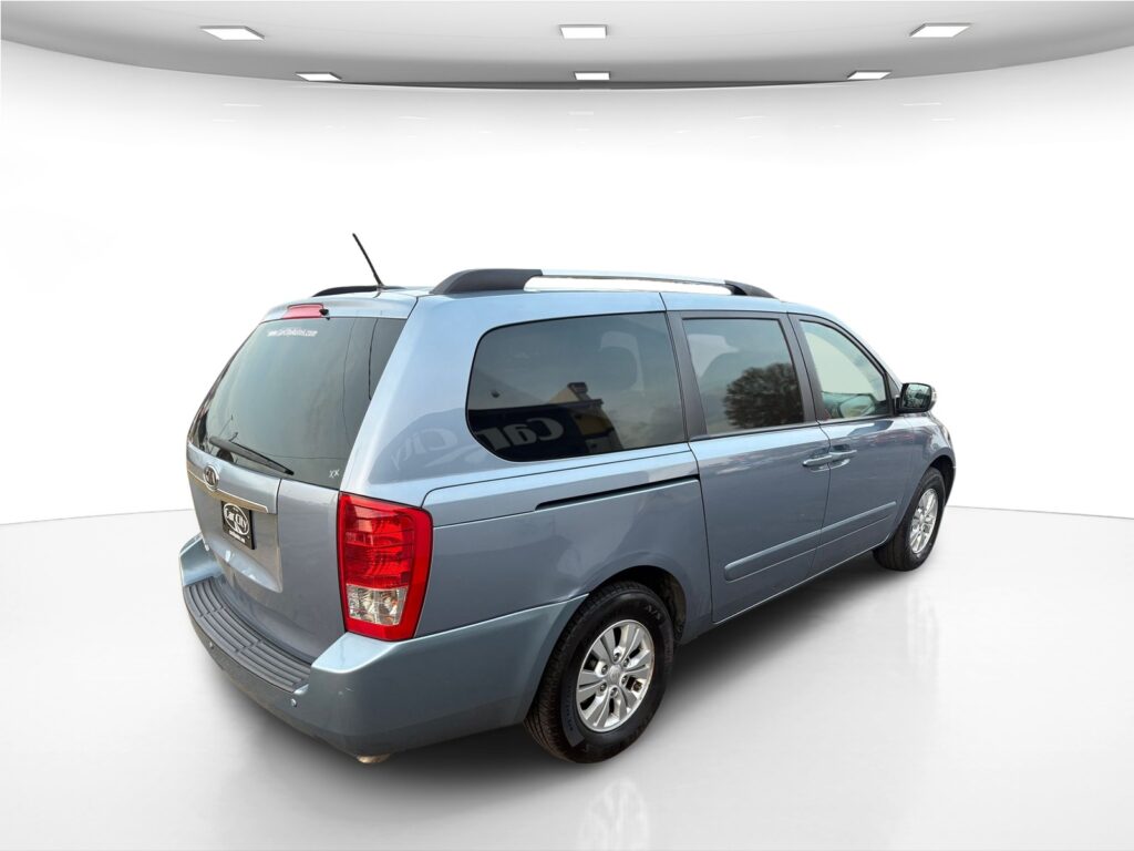 2012 Kia Sedona LX