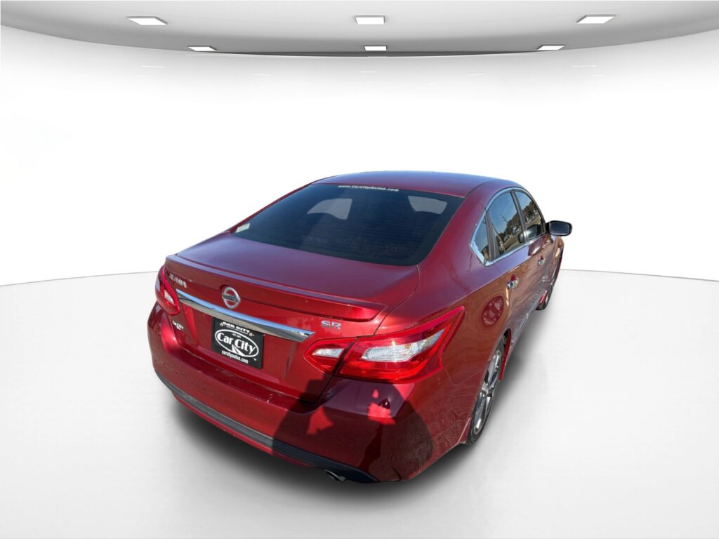 2016 Nissan Altima 2.5 SR