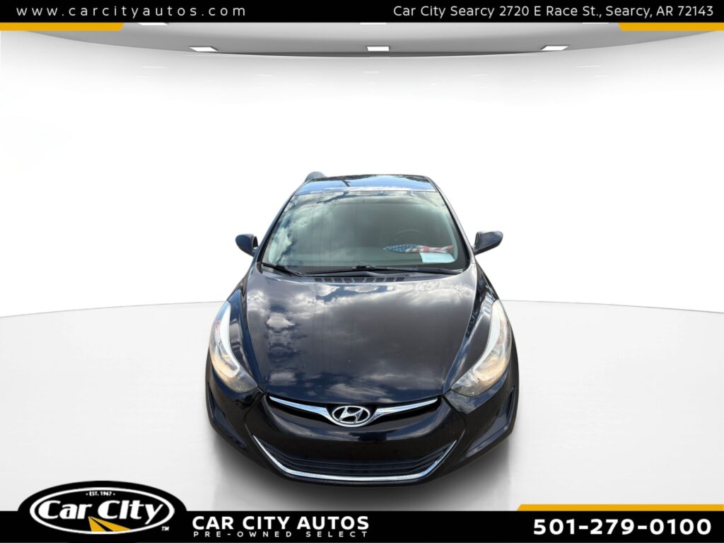 Hyundai Elantra SE -