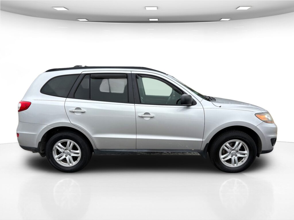 2011 Hyundai SANTA FE LIMITED; SE