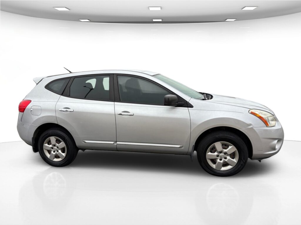 2012 Nissan ROGUE S; SL; SV