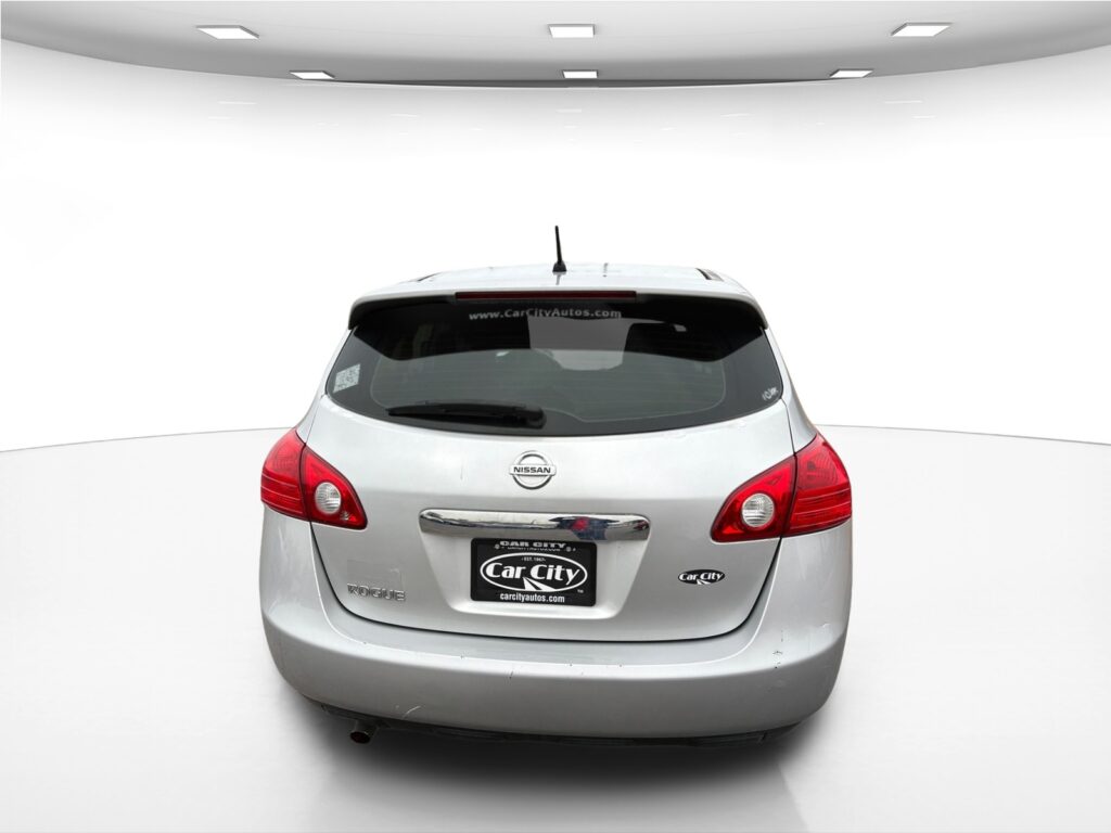 2012 Nissan ROGUE S; SL; SV