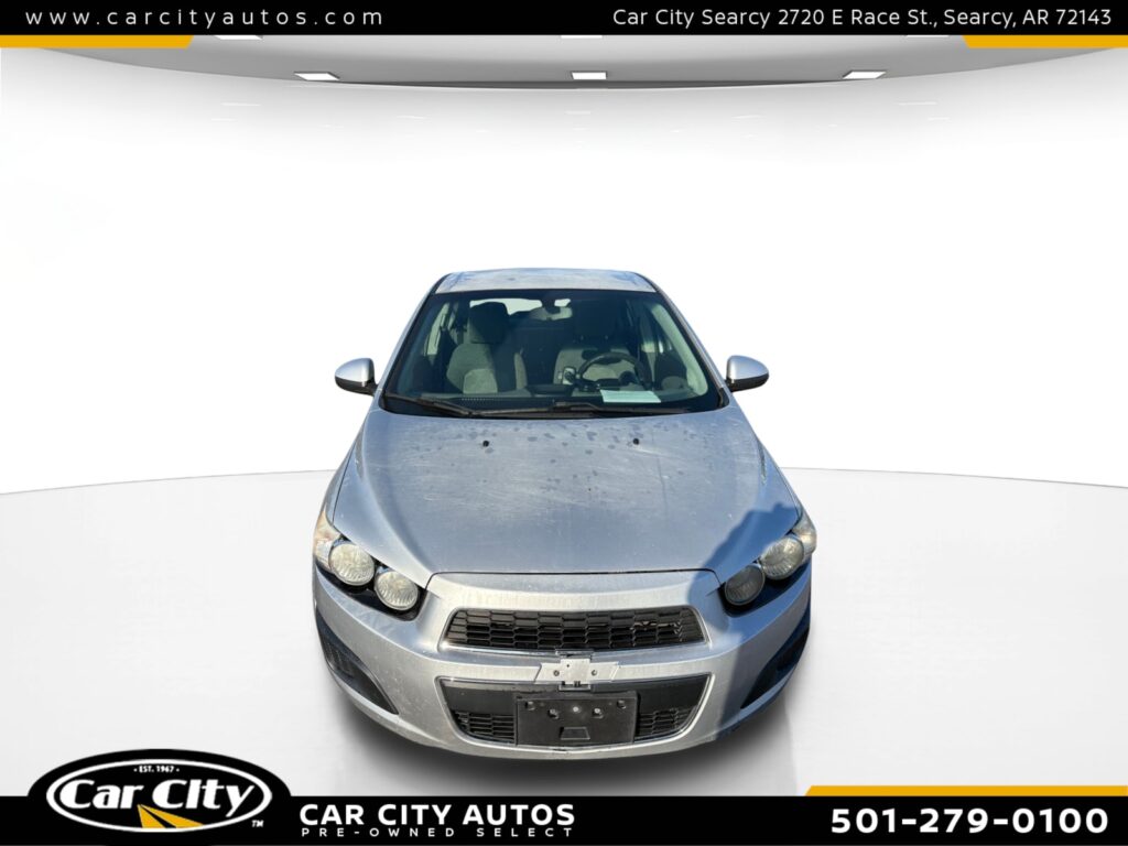 Chevrolet SONIC LS -