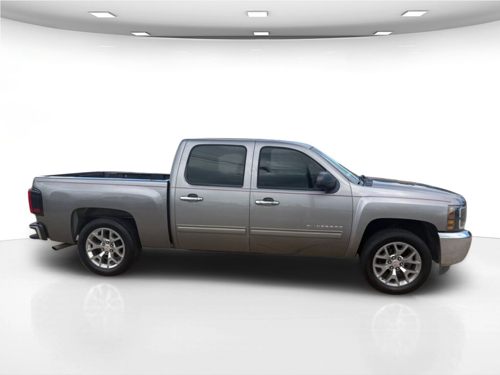2013 Chevrolet SILVERADO LS