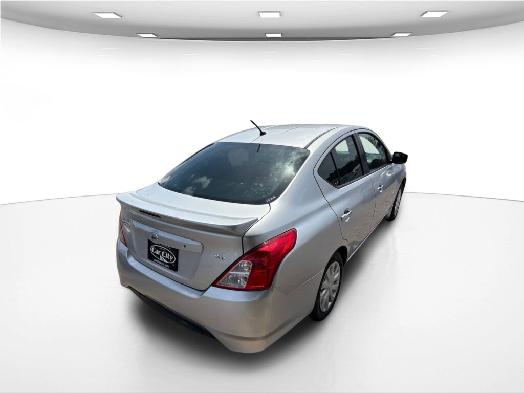 2017 Nissan Versa SV