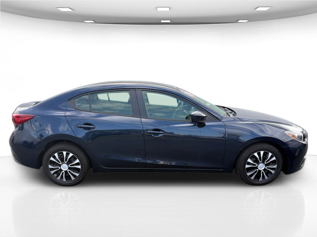 2015 Mazda Mazda3 i