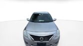 Nissan Versa SV -